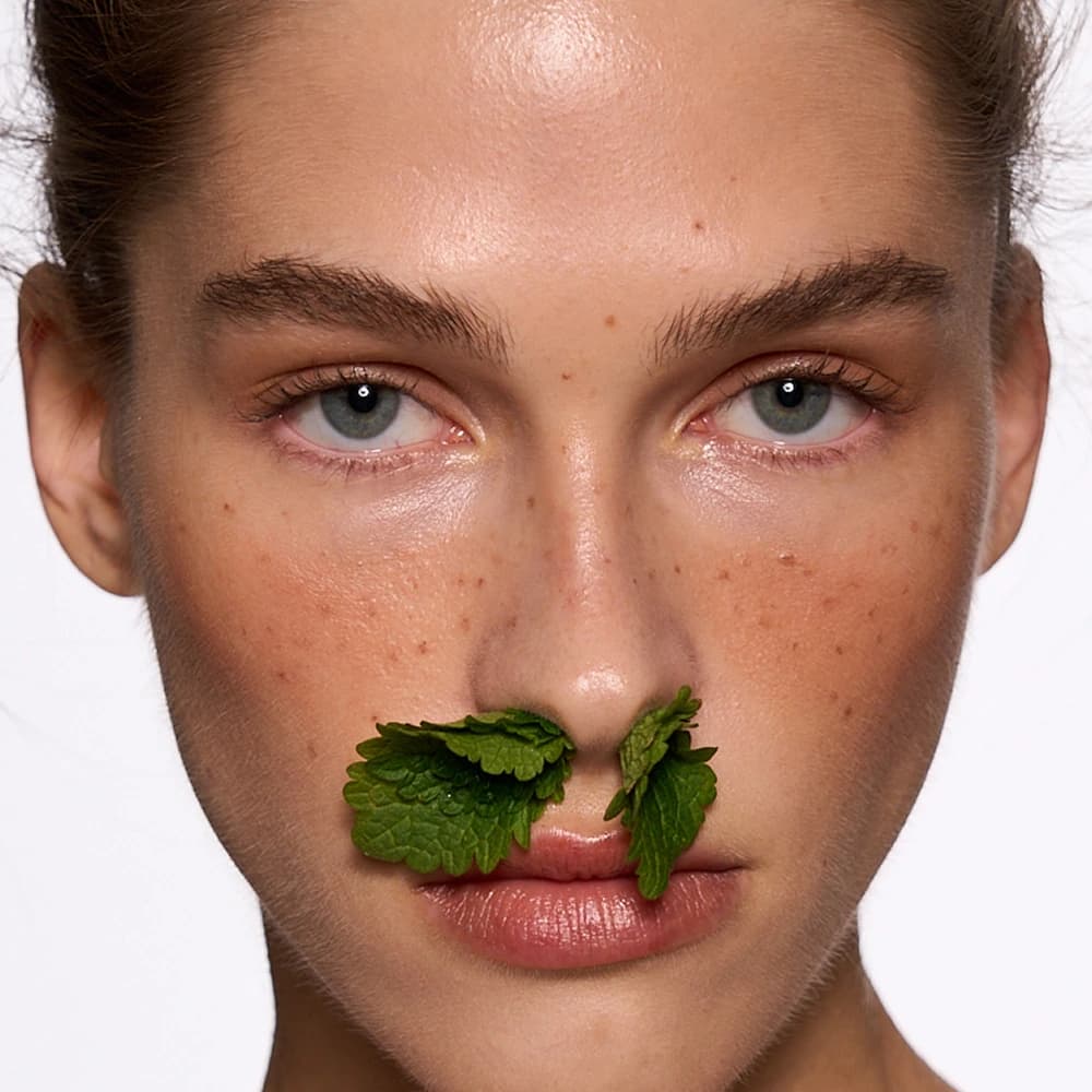 /_next/static/media/about-us-woman-and-green.157zi.gwx5rfp.webp